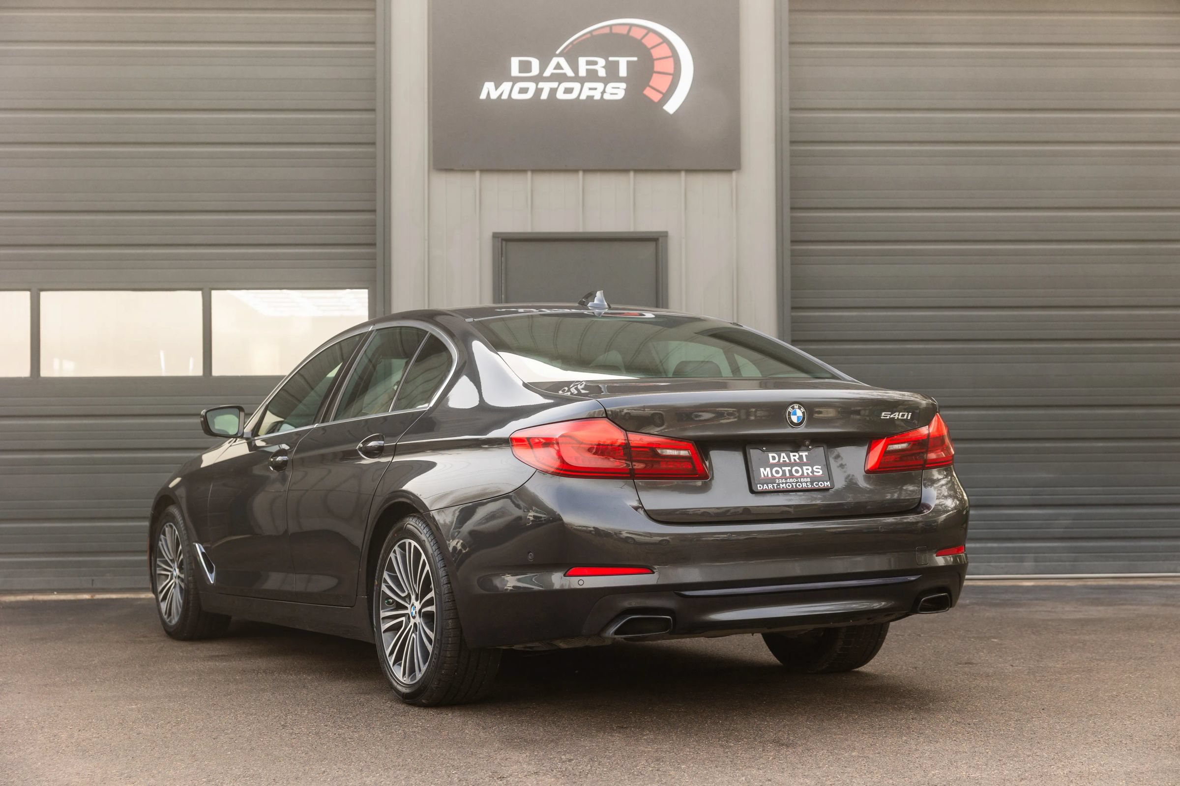 Used 2019 BMW 540i w/ Premium Package RWD image 5