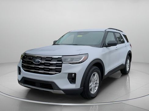 New 2026 Ford Explorer Active image 10