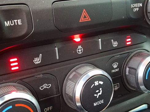 Used 2021 RAM 1500 Big Horn image 23