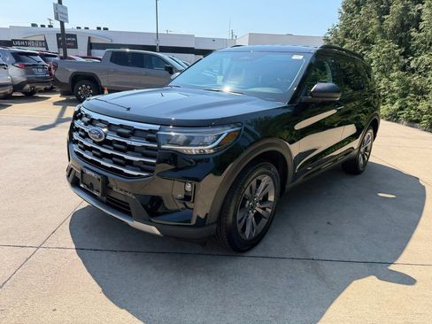 Used 2026 Ford Explorer Active w/ Active Comfort Package AWD/4WD image 7