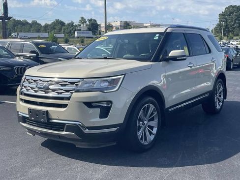Used 2018 Ford Explorer Limited AWD/4WD image 3