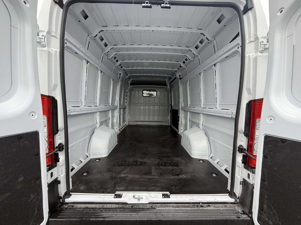 New 2026 RAM ProMaster 3500 FWD image 31