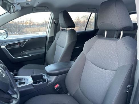 Certified 2025 Toyota RAV4 XLE image 4