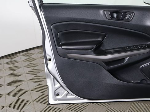 Used 2019 Ford EcoSport SES w/ SES Black Appearance Package image 21