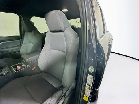 Used 2024 Toyota Tacoma Limited image 12