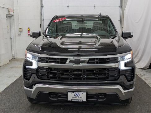 Used 2024 Chevrolet Silverado 1500 LT AWD/4WD image 15