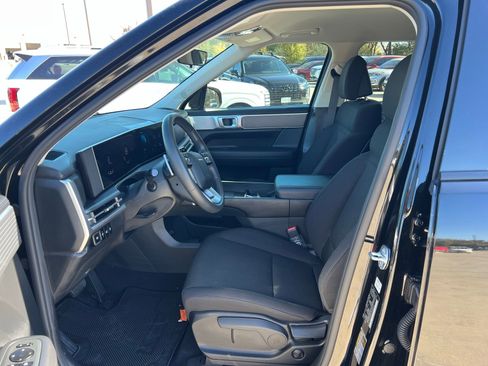 Certified 2025 Hyundai Santa Fe SE image 26