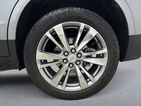 Used 2024 Cadillac XT5 Premium Luxury image 21