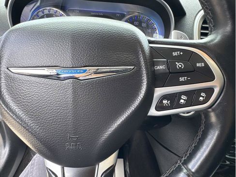 Used 2017 Chrysler 300 C w/ Safetytec Plus Group RWD image 28