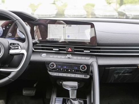 New 2026 Hyundai Elantra Limited FWD image 16