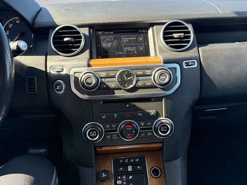 Used 2016 Land Rover LR4 HSE image 36