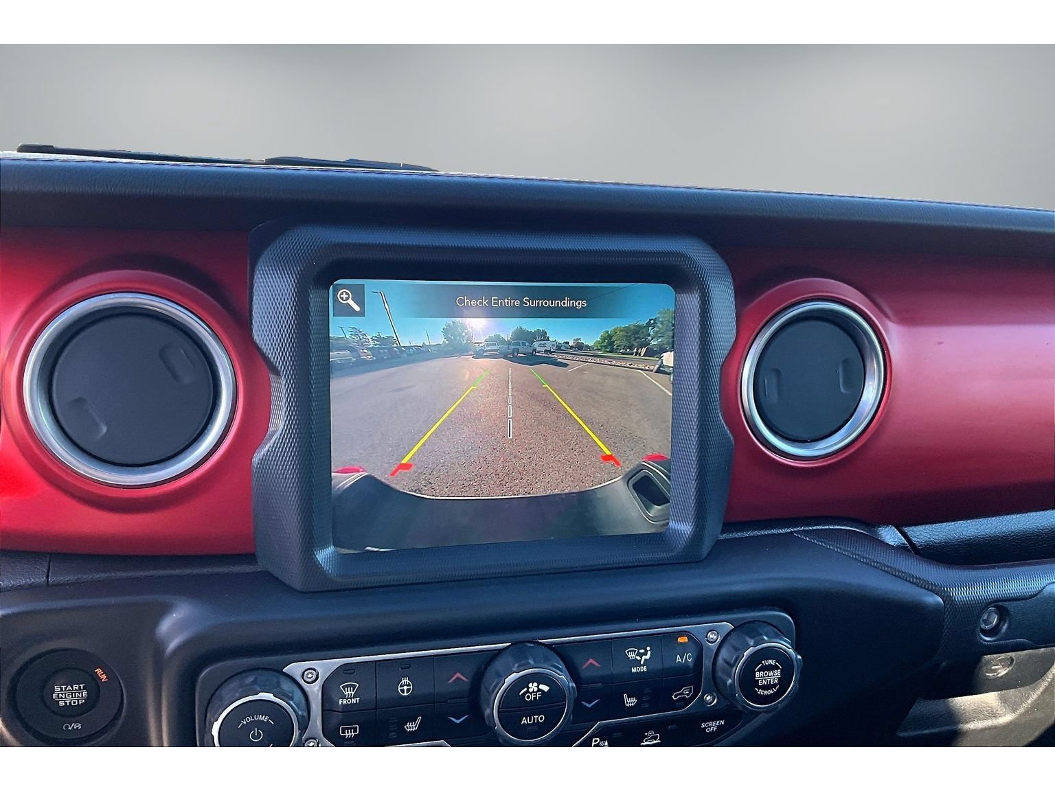 Used 2020 Jeep Gladiator Rubicon AWD/4WD image 15