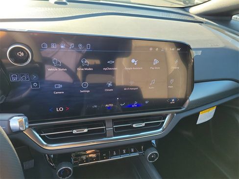 New 2026 Chevrolet Equinox EV LT image 7