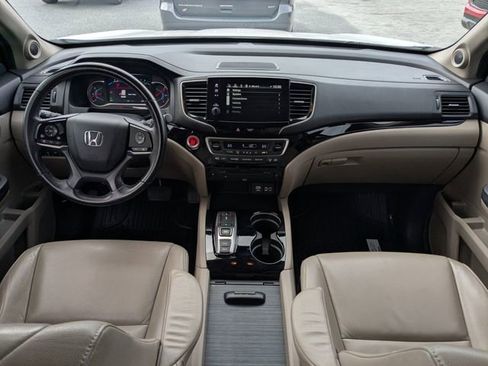 Used 2022 Honda Pilot Touring image 15