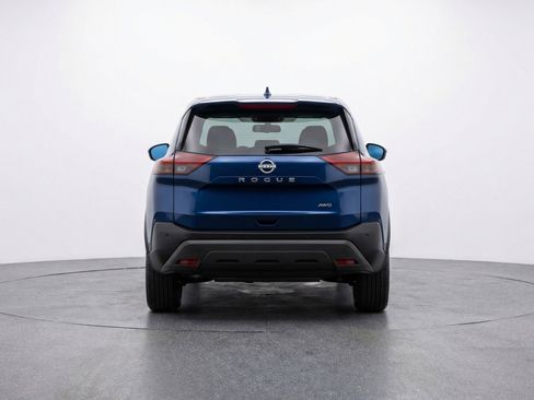 Used 2025 Nissan Rogue SV image 7