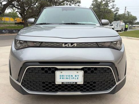 Used 2024 Kia Soul LX w/ Option Group 015 FWD image 5