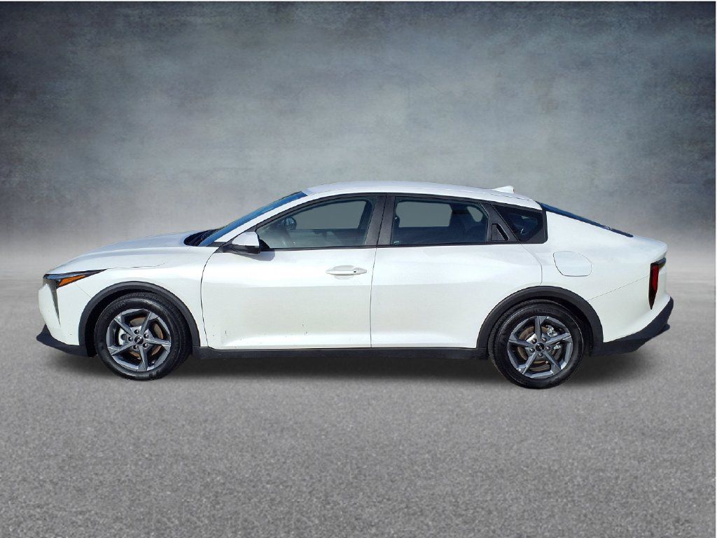 Used 2025 Kia K4 FWD image 4