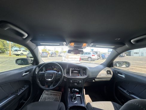 Used 2018 Dodge Charger R/T w/ Blacktop Package image 20