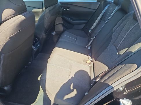 Used 2025 Honda Accord Sport image 29