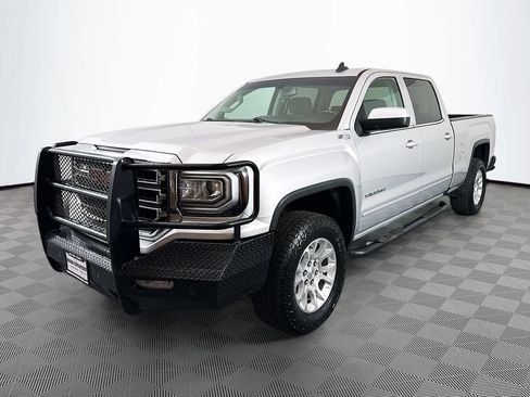 Used 2018 GMC Sierra 1500 SLE w/ SLE Fleet Preferred Package AWD/4WD image 3