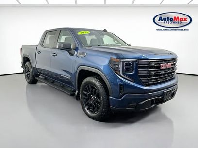 Used 2023 GMC Sierra 1500 Pro w/ Graphite Edition