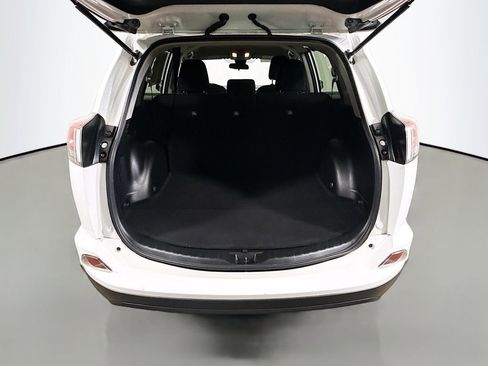 Certified 2017 Toyota RAV4 LE FWD image 6