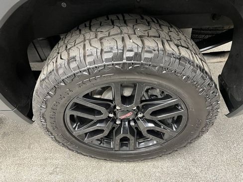 Used 2023 GMC Sierra 1500 Elevation image 19