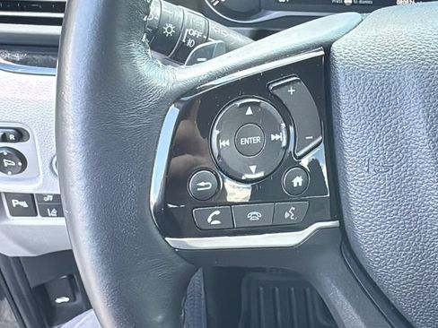 Used 2019 Honda Pilot Touring image 16