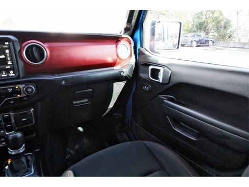 Used 2023 Jeep Gladiator Rubicon image 9