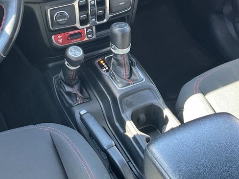 Used 2021 Jeep Wrangler Unlimited Rubicon image 15