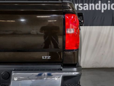Used 2019 Chevrolet Silverado 2500 LTZ w/ Duramax Plus Package image 42