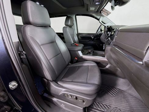 Used 2024 Chevrolet Silverado 3500 LTZ image 29