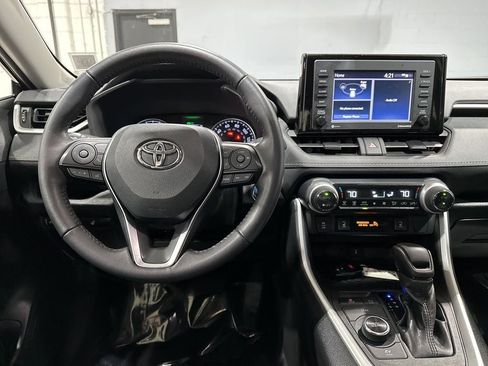 Certified 2022 Toyota RAV4 XLE image 5