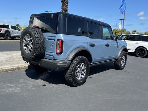 Certified 2025 Ford Bronco Badlands AWD/4WD image 3