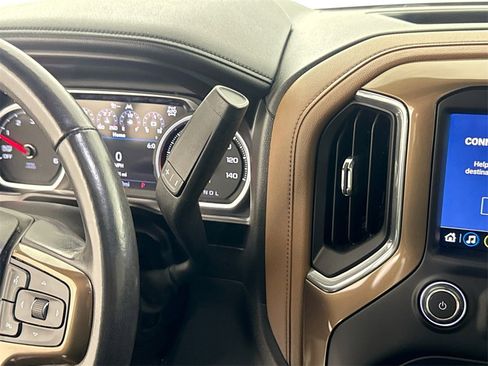 Used 2021 Chevrolet Silverado 1500 High Country w/ Technology Package image 16