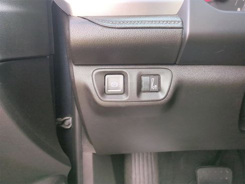 Certified 2019 GMC Acadia SLT image 18