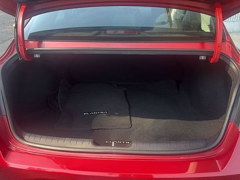 Used 2023 Hyundai Elantra SEL FWD image 19