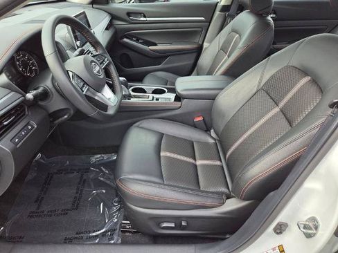 Certified 2025 Nissan Altima 2.5 SR AWD/4WD image 15