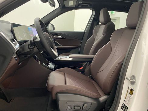 New 2025 BMW X1 xDrive28i w/ Premium Package image 4