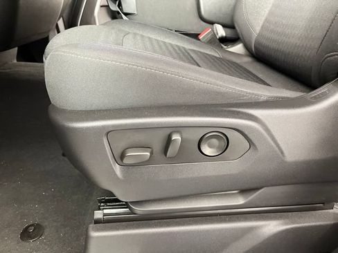 Used 2023 Chevrolet Silverado 1500 LT AWD/4WD image 35