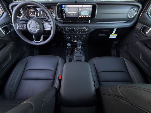 New 2025 Jeep Gladiator Sport image 10