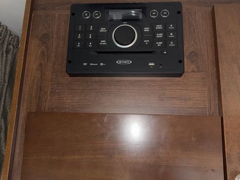 Used 2017 Ford E-450 and Econoline 450 Super Duty w/ Motorhome Prep Package image 41