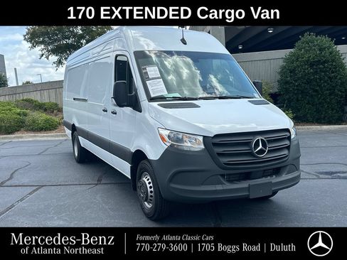 Used 2025 Mercedes-Benz Sprinter 3500 image 1