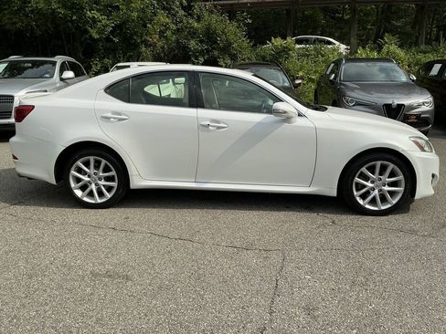 Used 2011 Lexus IS 250 AWD w/ Premium Pkg Value Edition image 4
