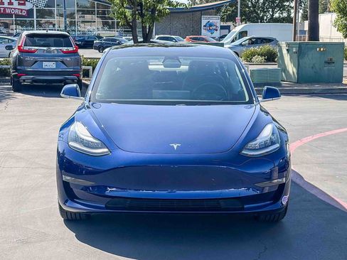 Used 2018 Tesla Model 3 Long Range image 6