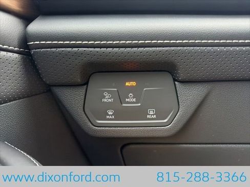 New 2026 Volkswagen Atlas SE image 17