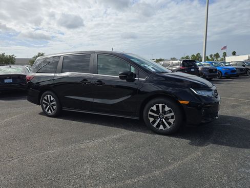New 2026 Honda Odyssey EX-L image 2