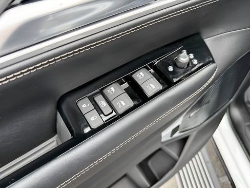 New 2026 Jeep Grand Wagoneer Limited image 18