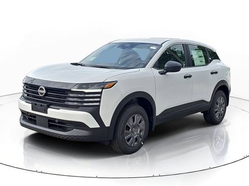 New 2026 Nissan Kicks S FWD image 2