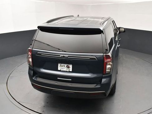 Used 2021 Chevrolet Tahoe Z71 w/ Luxury Package AWD/4WD image 17
